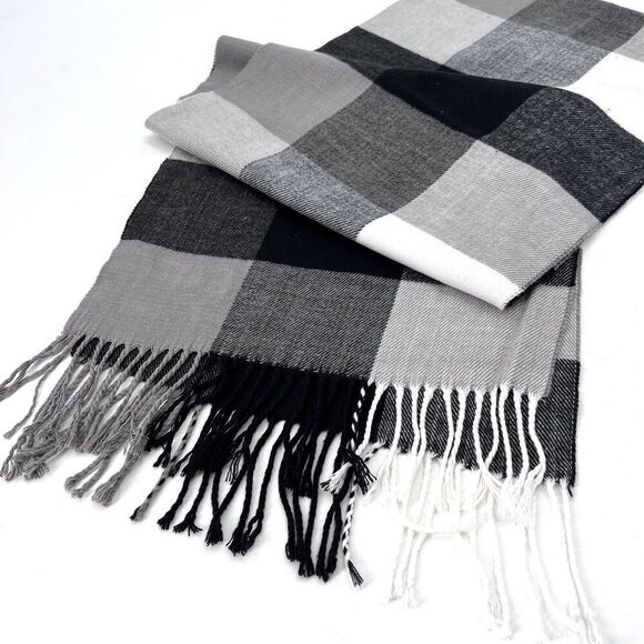 Unisex Black & Gray Checkered 100% Cashmere Fringed Scarf Made in Scotland - Picture 3 of 6